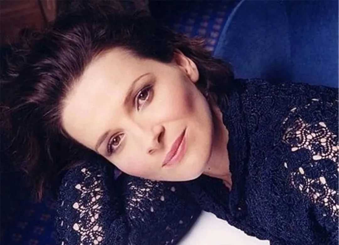 Juliette Binoche: France’s Unrivaled Muse, Where Grace Meets Profound Talent